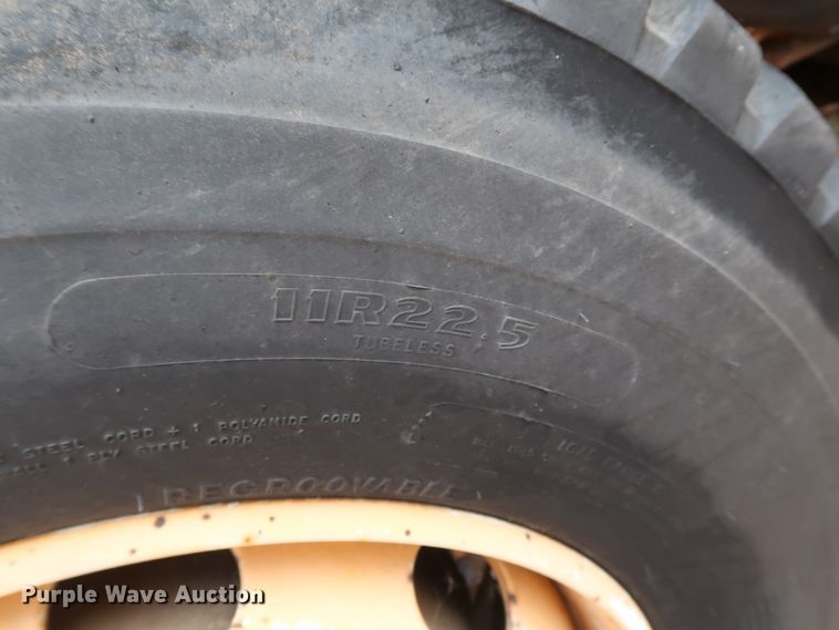 image for item KY9753 1988 Ford Cargo CF7000  street sweeper truck