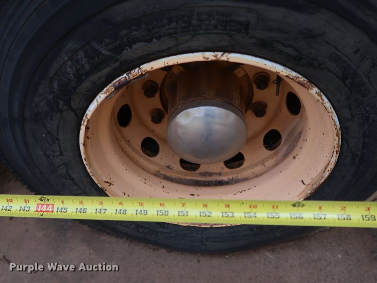 image for item KY9753 1988 Ford Cargo CF7000  street sweeper truck