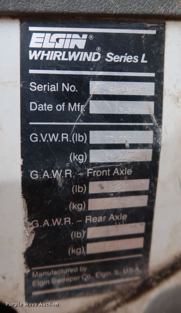 image for item KY9753 1988 Ford Cargo CF7000  street sweeper truck