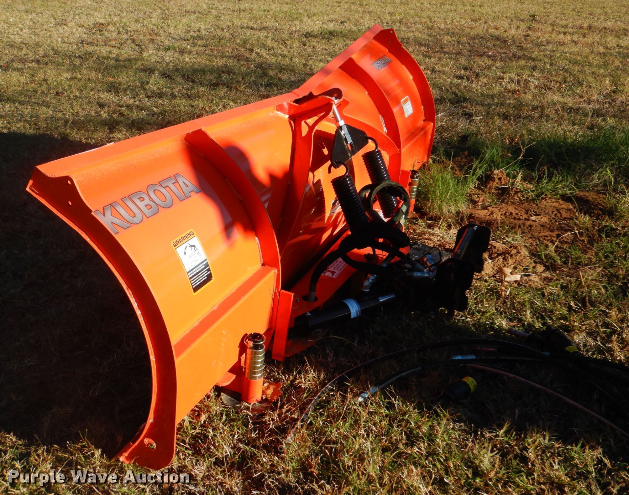 Kubota V5294A snow plow in Wetumka, OK Item DN6557 sold Purple Wave