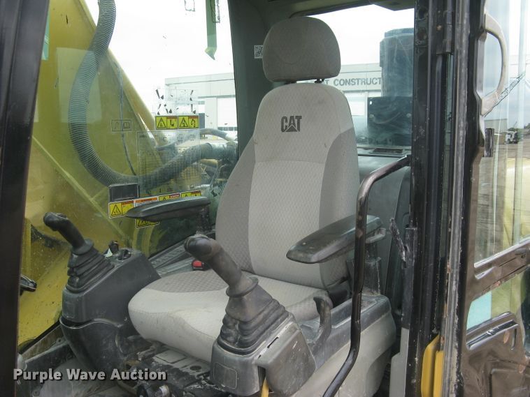 image for item DG5320 2008 Caterpillar 330DL  excavator