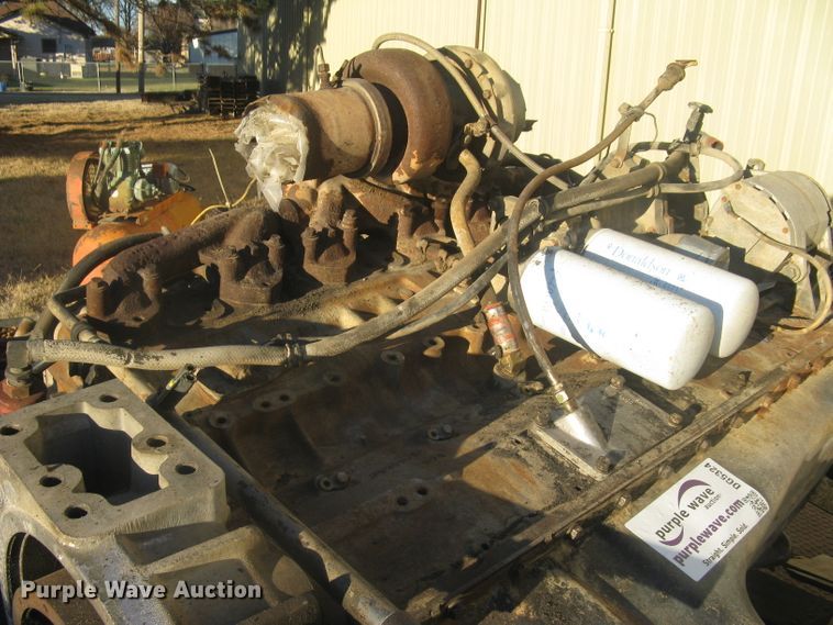 image for item DG5324 1985 Cummins 300  engine