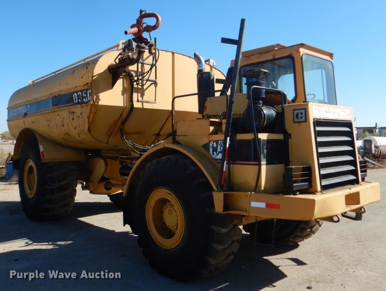 image for item DH7307 Caterpillar D35C  water wagon