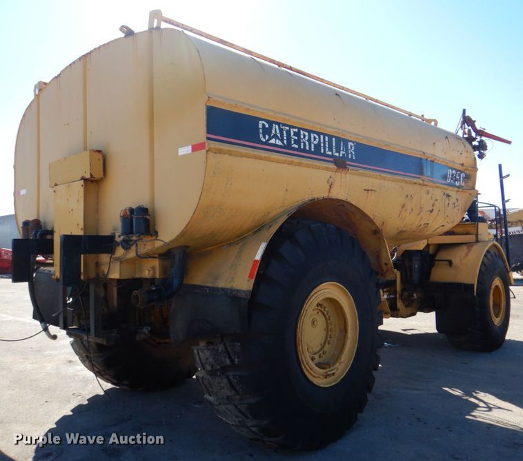 image for item DH7307 Caterpillar D35C  water wagon