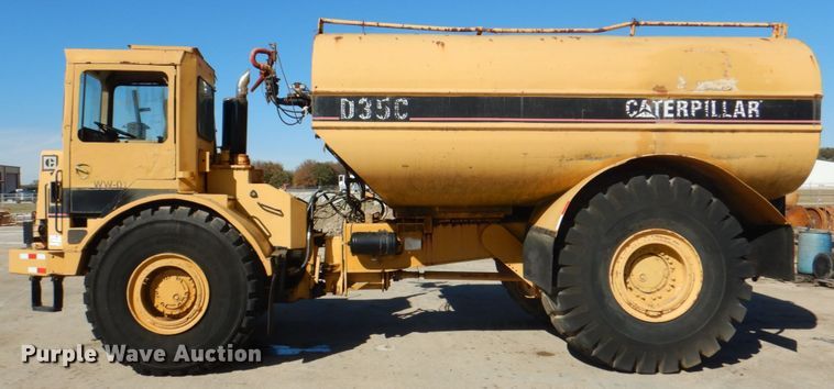 image for item DH7307 Caterpillar D35C  water wagon