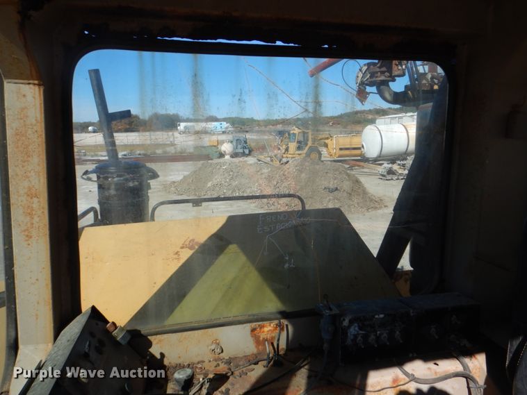 image for item DH7307 Caterpillar D35C  water wagon