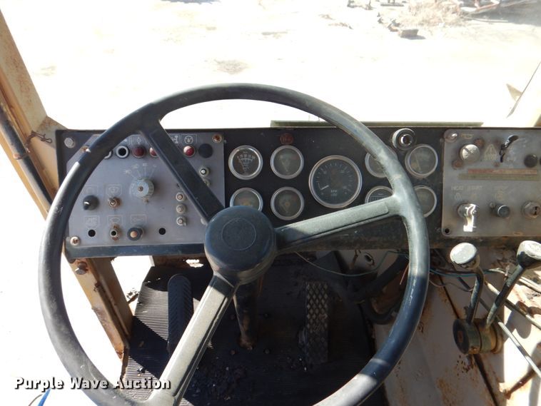 image for item DH7307 Caterpillar D35C  water wagon