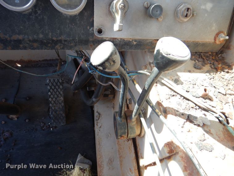 image for item DH7307 Caterpillar D35C  water wagon