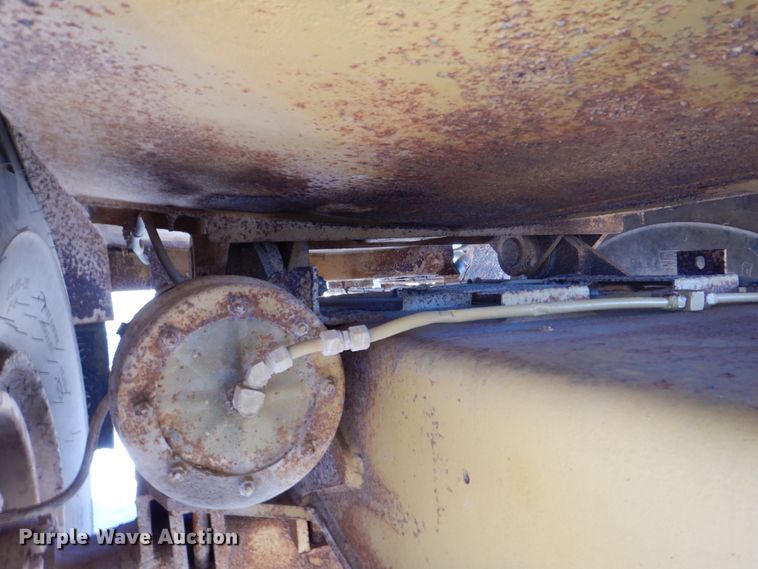 image for item DH7307 Caterpillar D35C  water wagon