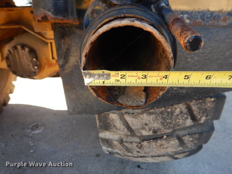 image for item DH7307 Caterpillar D35C  water wagon