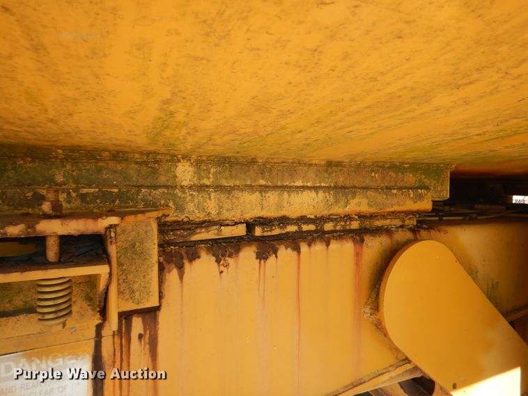 image for item DH7307 Caterpillar D35C  water wagon