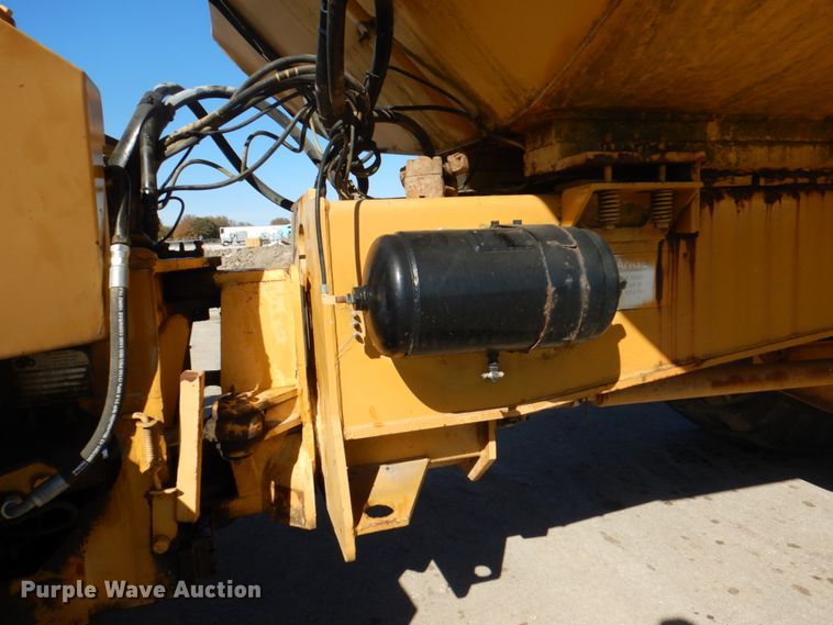image for item DH7307 Caterpillar D35C  water wagon