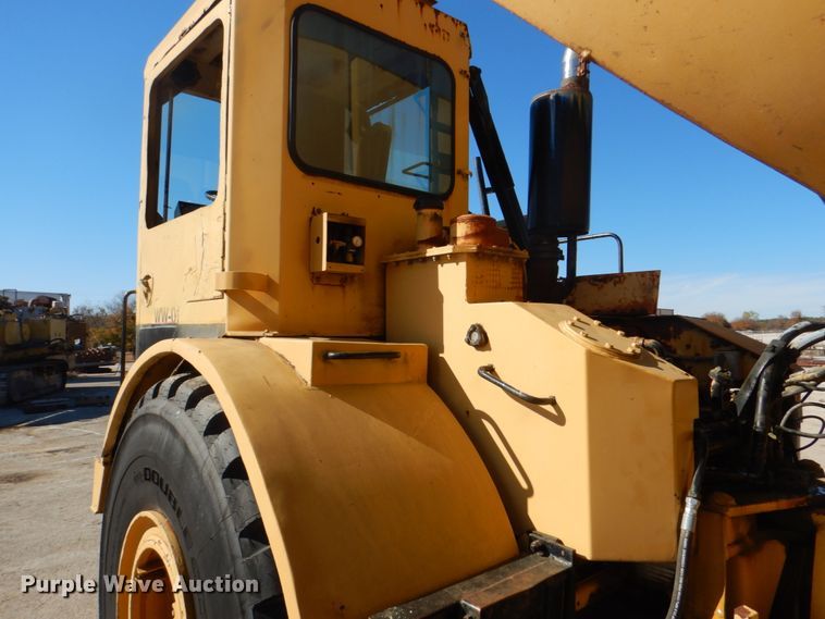 image for item DH7307 Caterpillar D35C  water wagon