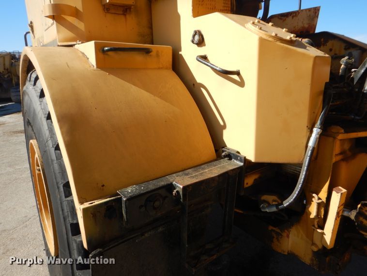 image for item DH7307 Caterpillar D35C  water wagon