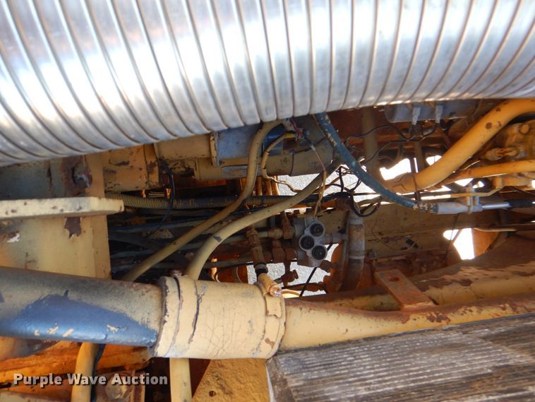 image for item DH7307 Caterpillar D35C  water wagon