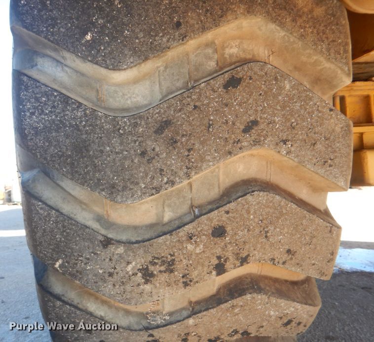 image for item DH7307 Caterpillar D35C  water wagon