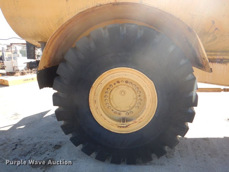 image for item DH7307 Caterpillar D35C  water wagon