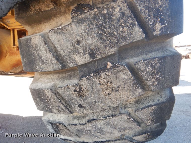 image for item DH7307 Caterpillar D35C  water wagon