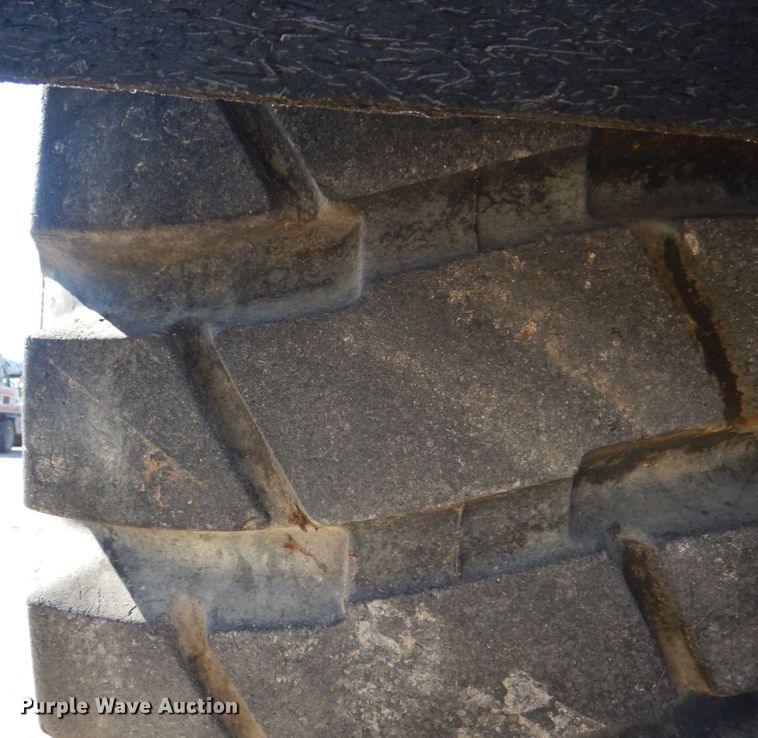 image for item DH7307 Caterpillar D35C  water wagon