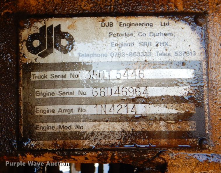 image for item DH7307 Caterpillar D35C  water wagon