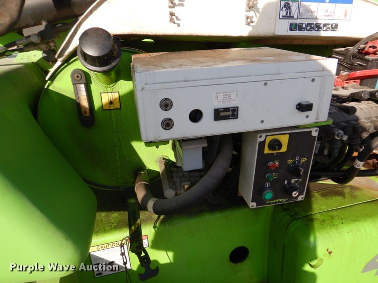 image for item DH8005 2011 Niftylift SP64D  boom lift
