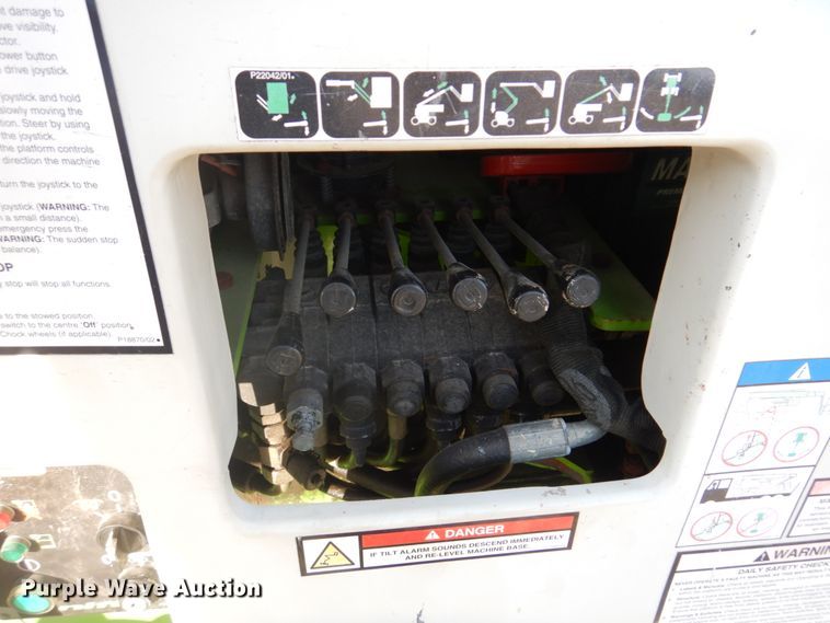 image for item DH8005 2011 Niftylift SP64D  boom lift