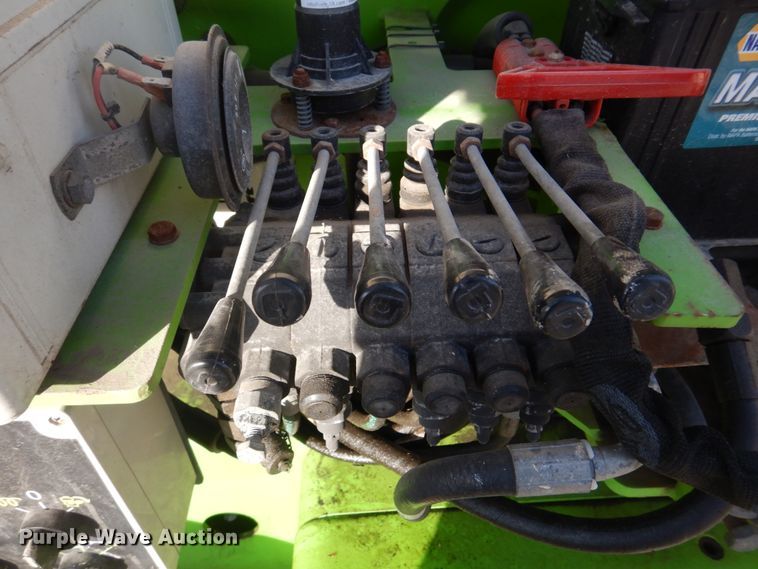 image for item DH8005 2011 Niftylift SP64D  boom lift