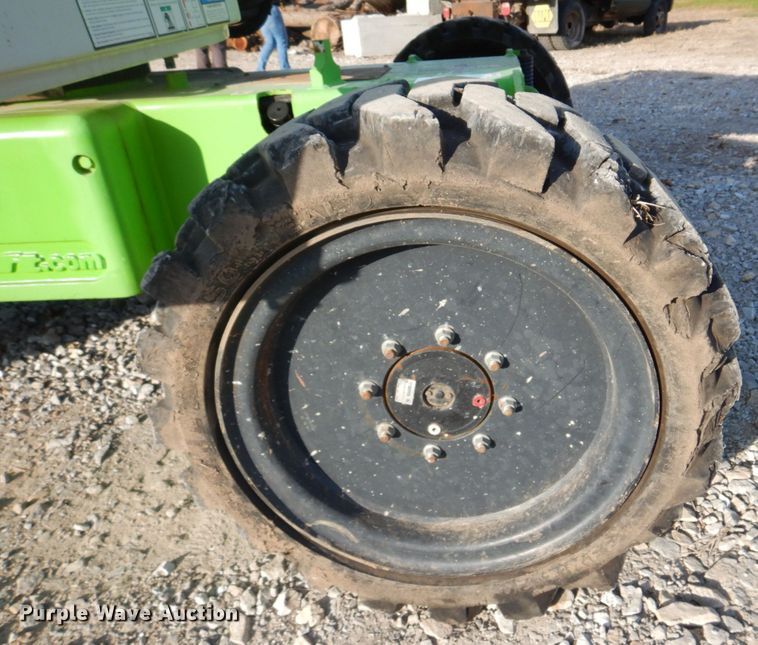 image for item DH8005 2011 Niftylift SP64D  boom lift