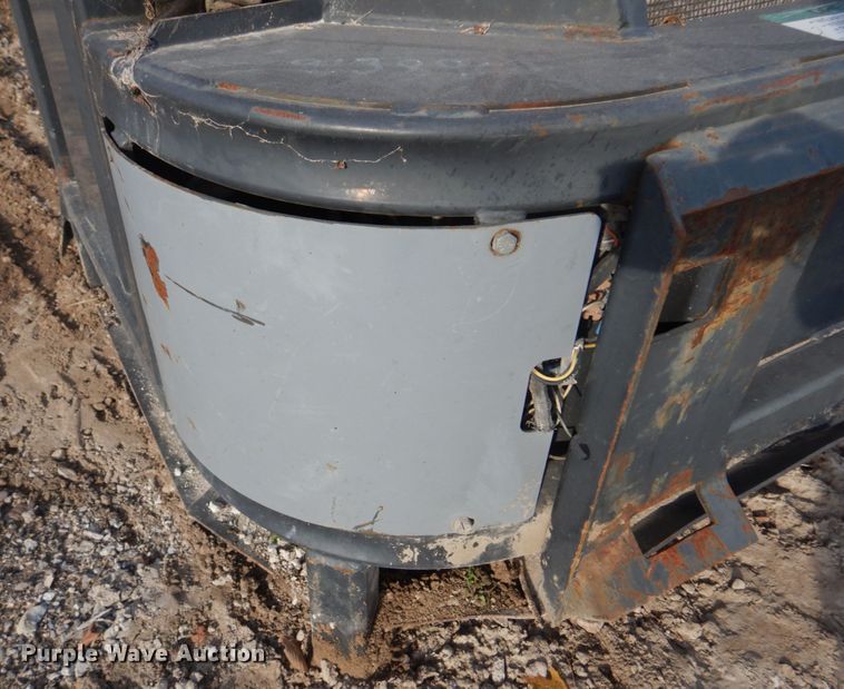 image for item DH8006 Bobcat SGX60  skid steer stump grinder