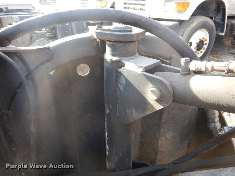 image for item DH8006 Bobcat SGX60  skid steer stump grinder