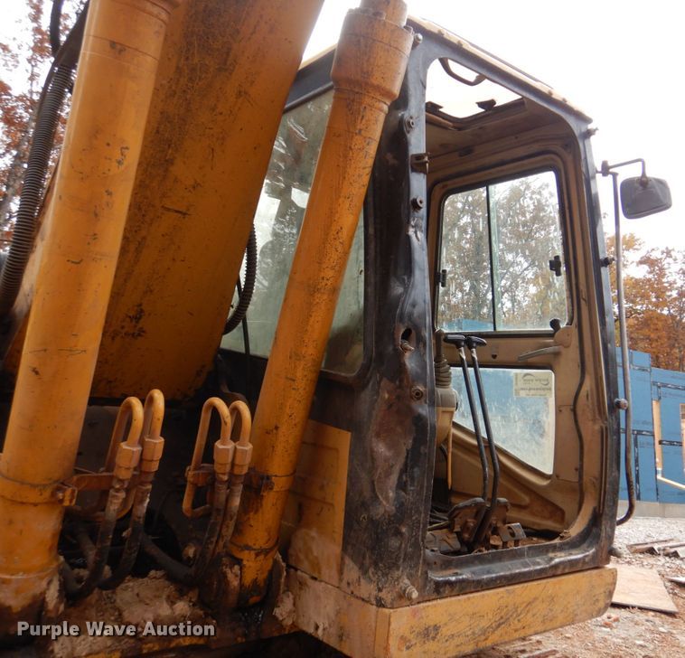 image for item DH8009 2000 Caterpillar 318BLN  excavator
