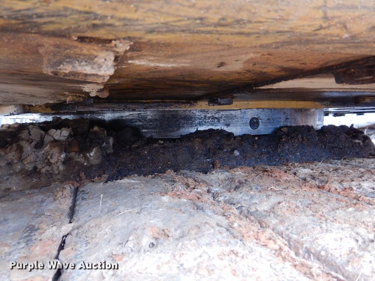 image for item DH8009 2000 Caterpillar 318BLN  excavator