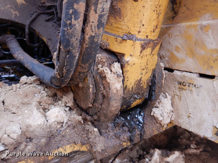 image for item DH8009 2000 Caterpillar 318BLN  excavator