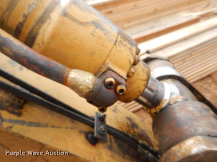 image for item DH8009 2000 Caterpillar 318BLN  excavator