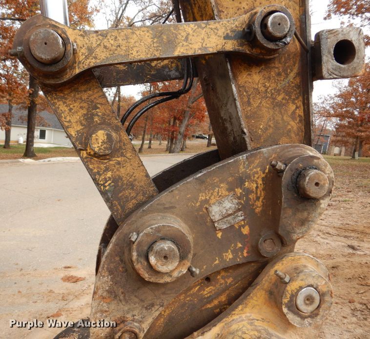 image for item DH8009 2000 Caterpillar 318BLN  excavator