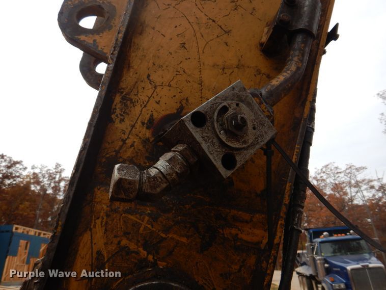 image for item DH8009 2000 Caterpillar 318BLN  excavator