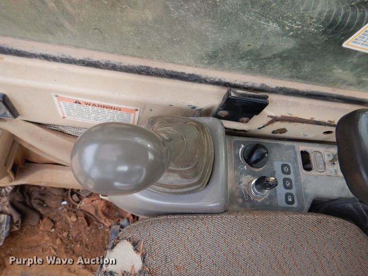 image for item DH8009 2000 Caterpillar 318BLN  excavator