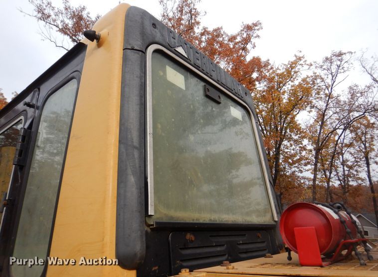 image for item DH8009 2000 Caterpillar 318BLN  excavator