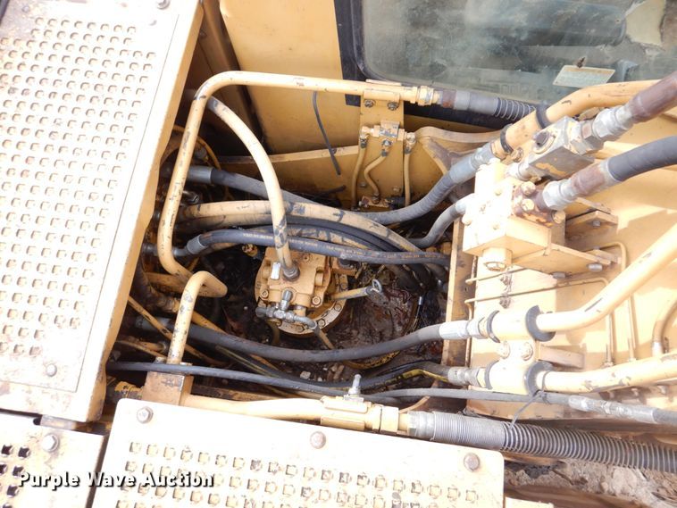 image for item DH8009 2000 Caterpillar 318BLN  excavator