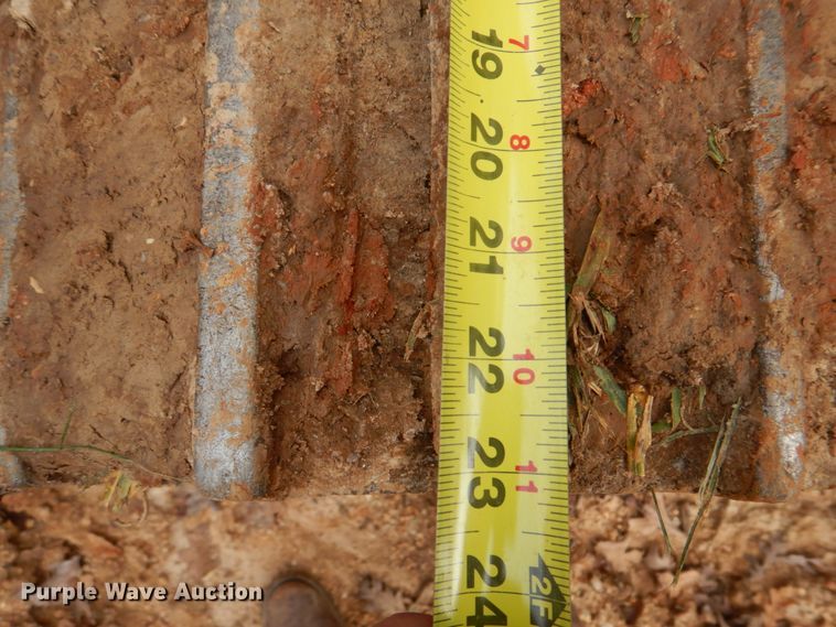 image for item DH8009 2000 Caterpillar 318BLN  excavator