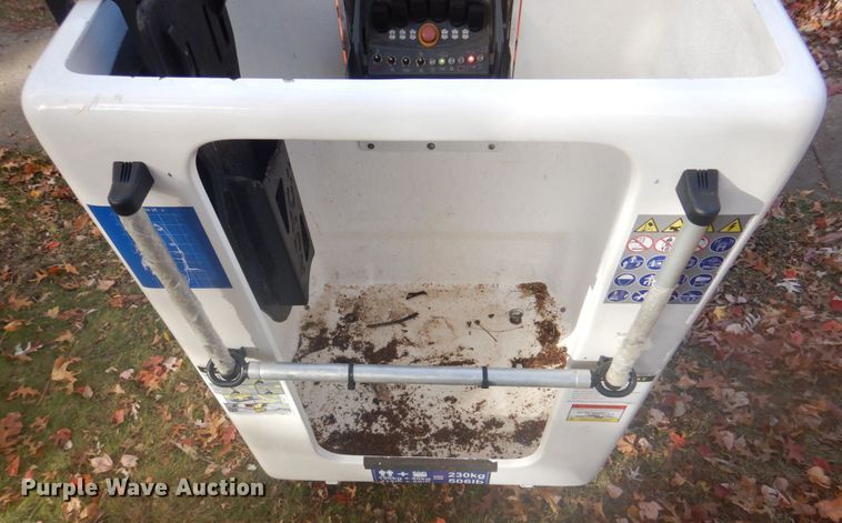 image for item DH8028 2018 Easy Lift RA26  boom lift