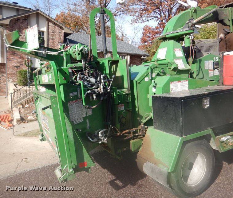 image for item DH8029 2020 Bandit Intimidator 18XP  wood chipper