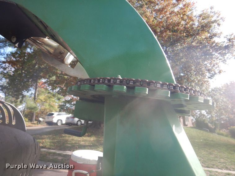 image for item DH8029 2020 Bandit Intimidator 18XP  wood chipper