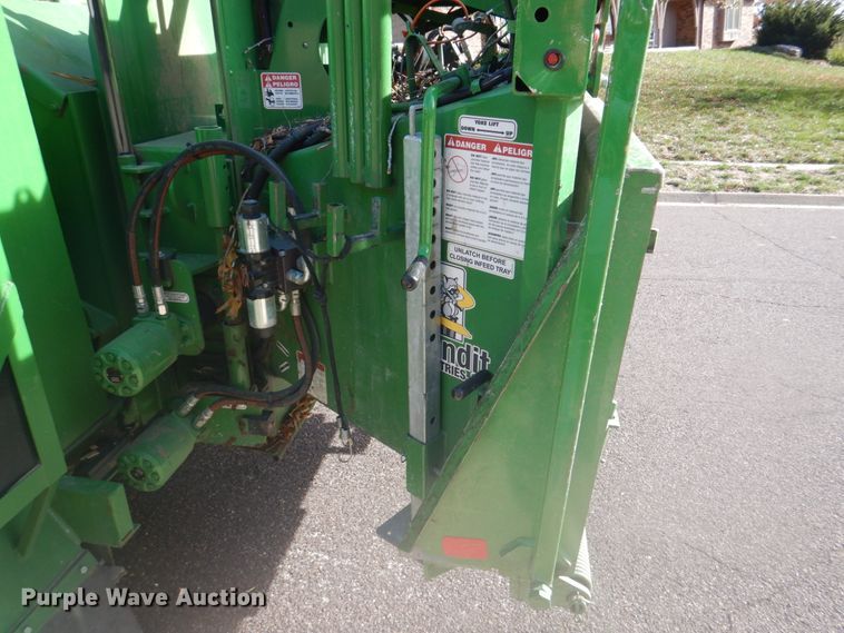 image for item DH8029 2020 Bandit Intimidator 18XP  wood chipper