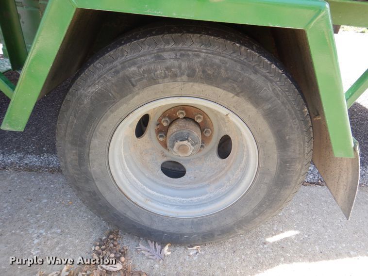 image for item DH8029 2020 Bandit Intimidator 18XP  wood chipper