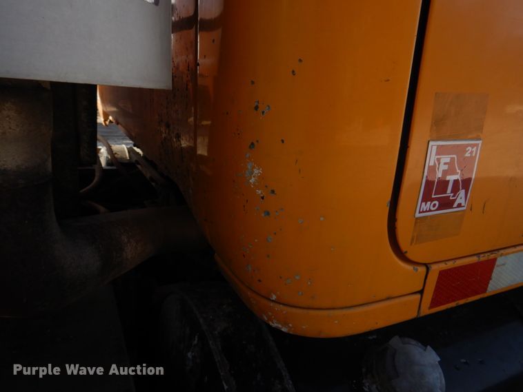 image for item DH8032 1994 White GMC WG  dump truck