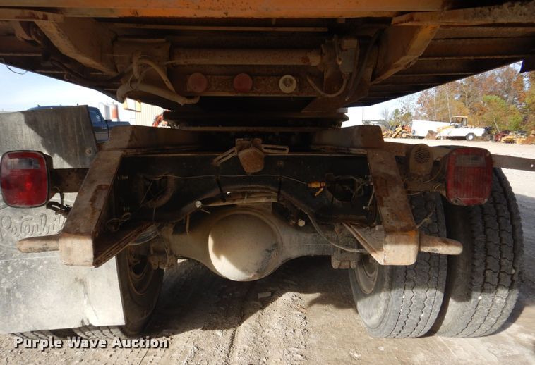 image for item DH8032 1994 White GMC WG  dump truck