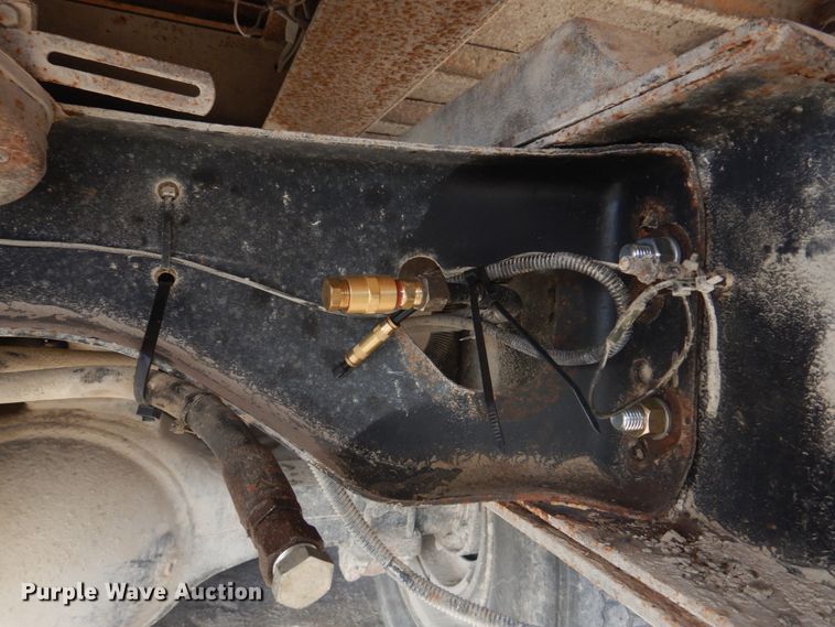 image for item DH8032 1994 White GMC WG  dump truck