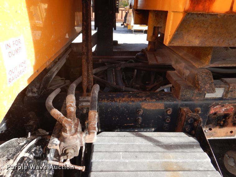 image for item DH8032 1994 White GMC WG  dump truck