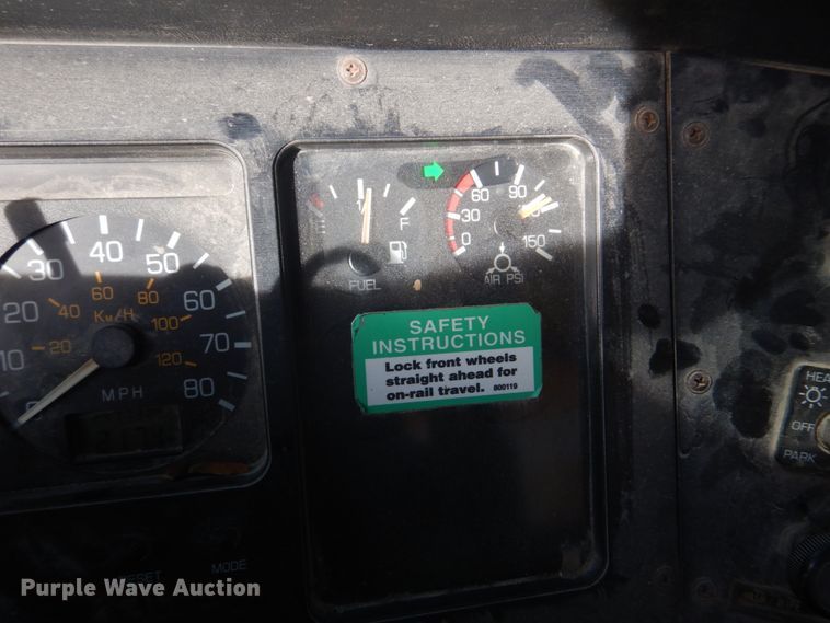 image for item DH8032 1994 White GMC WG  dump truck